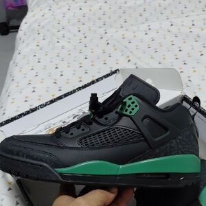 Jordan The Spizike Low Black and Green Sneakers WITH BOX